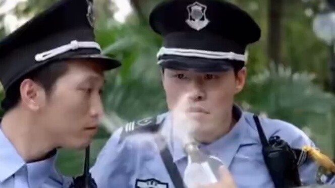 Watch Armor Hero 6 with domestic special effects music to restore the Akaishi hero