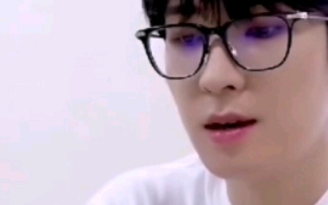 【SVT/Chungha/Rekomendasi Konten Mimpi】Saat kamu pergi ke bar dan tak pulang semalaman, padahal suami