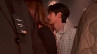 香奈儿大秀！王一博是万众瞩目下，压轴入场！大秀结束后，全场再次目送他第一个离场