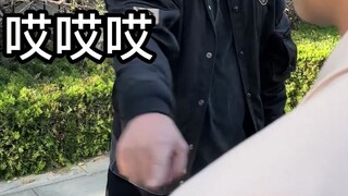 老爸说，生活不易，得会演戏