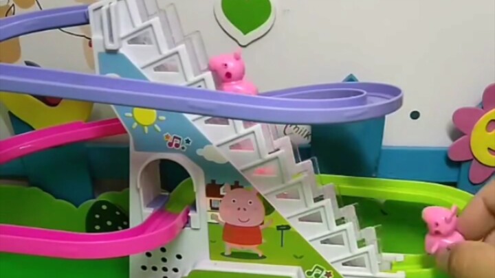 Funny animated short film_Come and play on the slide with Peppa Pig
