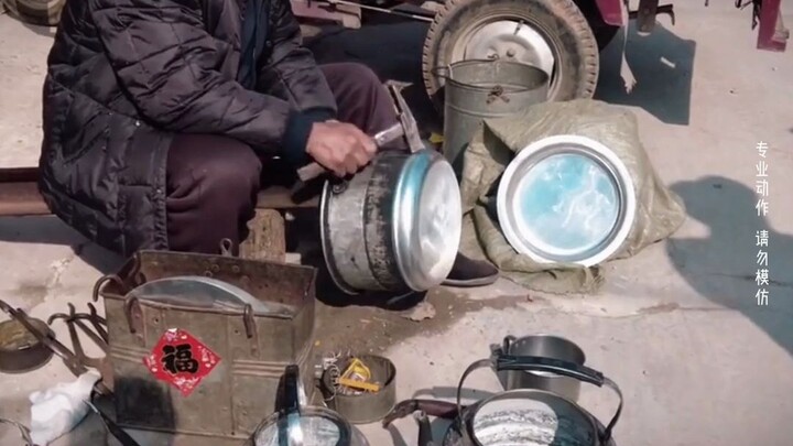 A traditional craft I often saw as a child: the pot mender