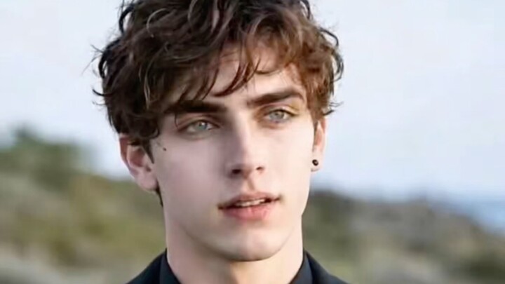 Elio - Deepsea Monster