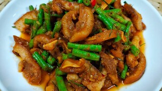 ผัดพริกแกงหน้ากากหมูใส่ถั่วฝักยาว กับข้าวบ้านๆง่ายๆอร่อยๆ ทำง่ายไม่ยุ่งยาก สไตล์ | ครัวบ้านๆ Channel