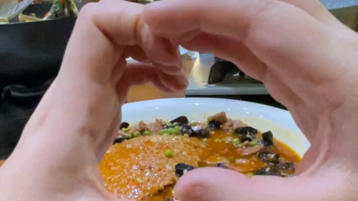 Gelas Denting Millet : Conan