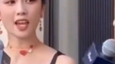 Zhao Lusi picks her teeth, Bailu forgets her lyrics, and earns 2.08 million while lying down! ! !