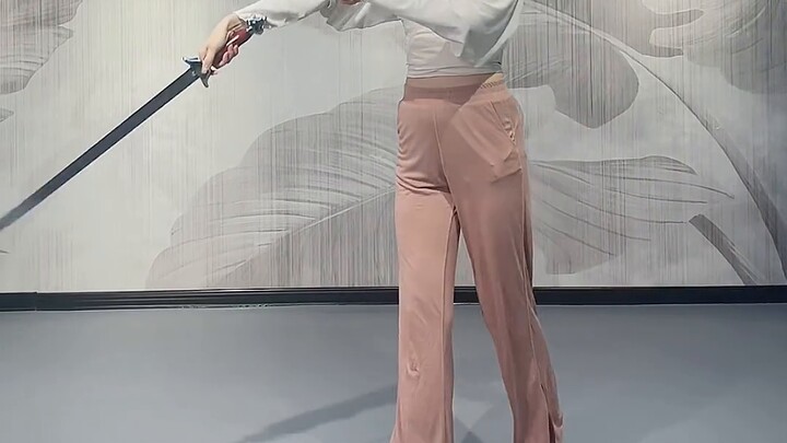 Classical Sword Dance Techniques - Inner and Outer Wrist Flower Nanny-style Teaching