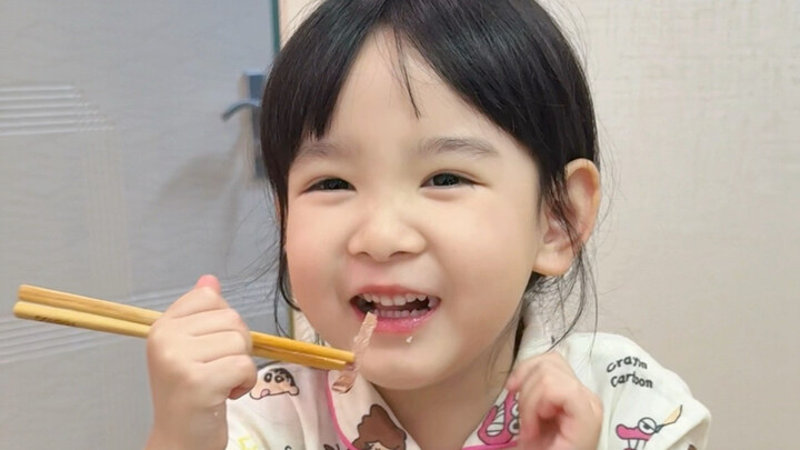 เธออธิบายได้เก่งมากเลย~ ตัวน้อยนี่ช่างน่าสนใจจริงๆ