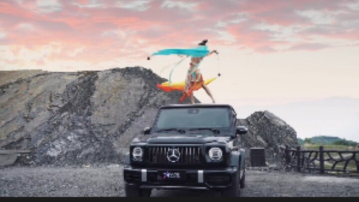 Nghe nhạc trong quán hát —— Cách chơi của người giàu bạn không thể ngờ tới!