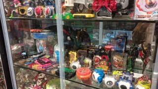 Toko barang bekas tokushu kecil yang terletak di kota kuno Zhangzhou, Fujian