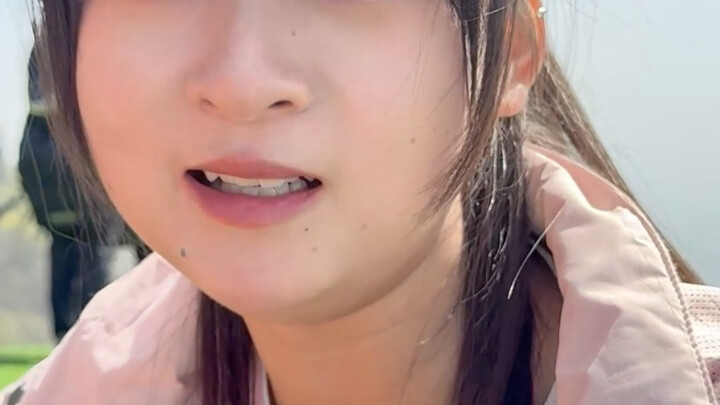 พวกคุณก็บอกมาสิว่าหล่อไหม