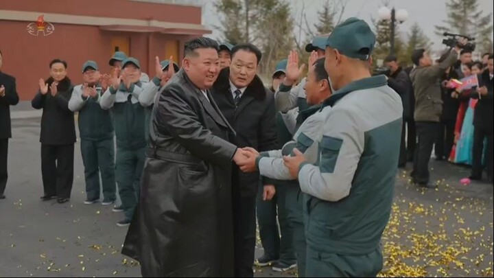 Realizado ato inaugural da Fábrica de Papéis do condado de Unsan