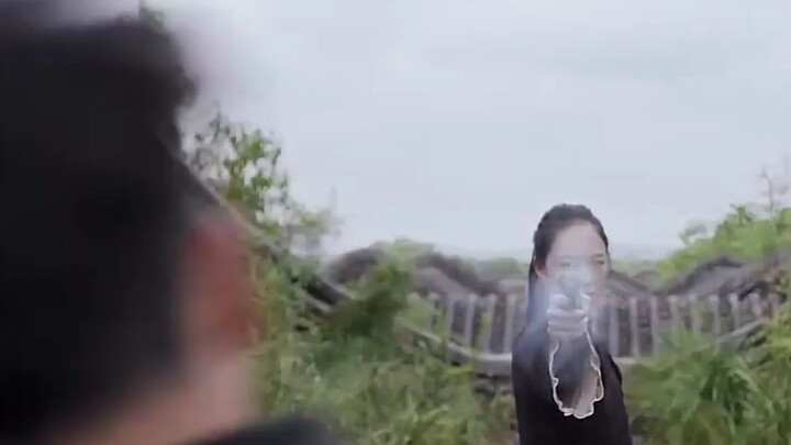 只有姜文能把武戏也拍的那么贫了