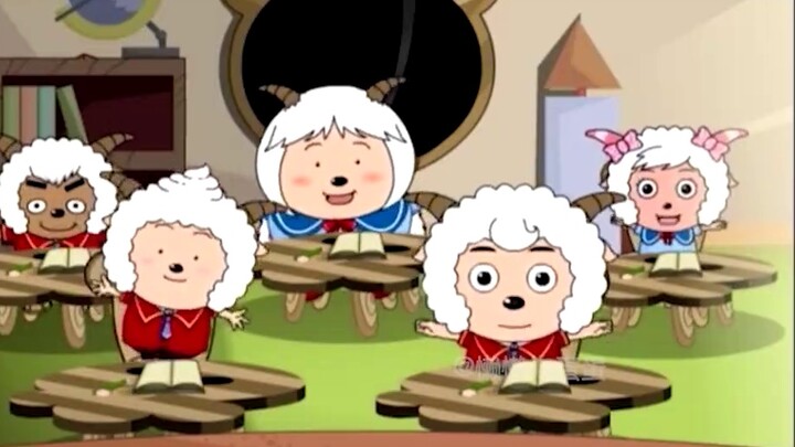 The big fat sheep school started military training, and the little sheep shouted "Study hard and mak