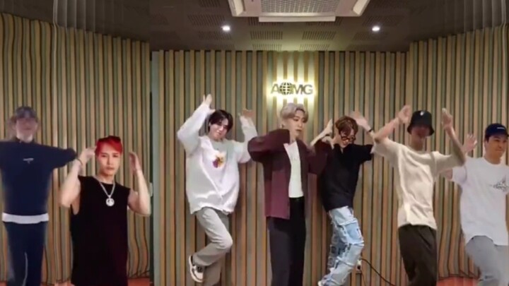 【GOT7】วันที่ 7 กรกฎาคม ทำให้กลายเป็นของรักได้จริงๆ ฮือๆๆ!!! ลูกชายของเราคือชิ้นส่วนสุดท้ายที่ล้ำค่าท
