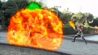 Lihatlah para ksatria yang telah meminjam kekuatan armor mereka di antara Kamen Rider