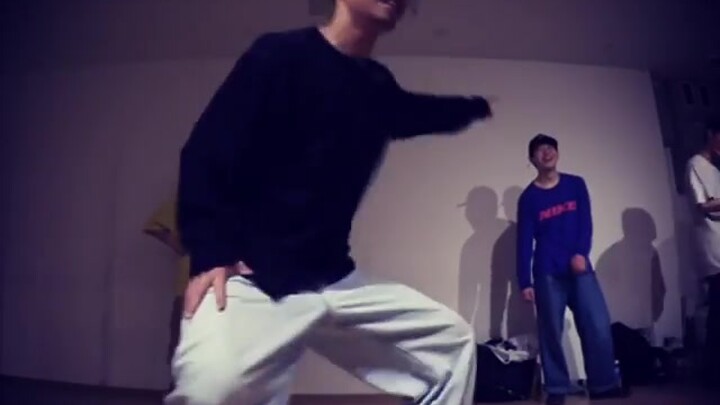 [Locking] Can finger-point hand locks really hold a one-minute solo? Japanese-style vibe icon Masato