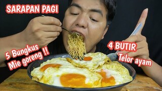 SARAPAN PAGI MIE GORENG 5 BUNGKUS DAN 4 TELOR AYAM SETENGAH MATENG