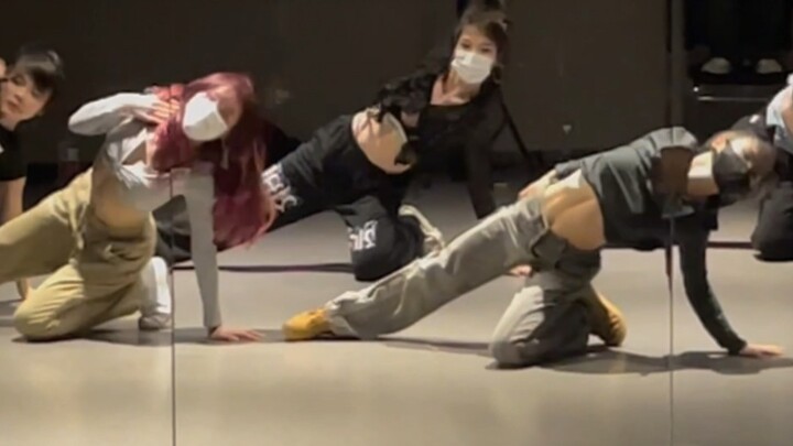 "It's a Vibe" Do you like a little girl like me? | Choreography by Zhou Rong