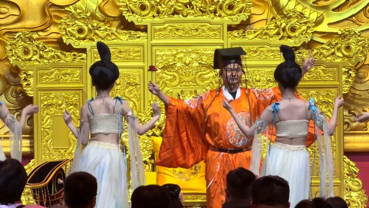 Is this a usurping, incompetent ruler? #QingYuYan Dragon Throne Dance