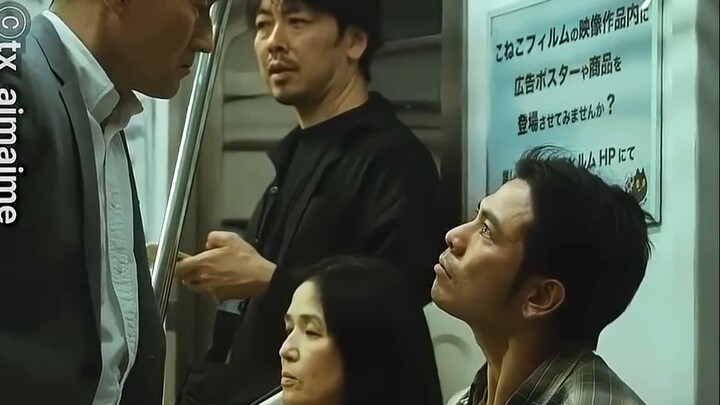 小伙儿不能给孕妇让座的理由...