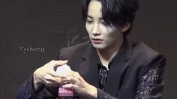 My Clumsy Little Rabbit, Yoon Jeonghan
