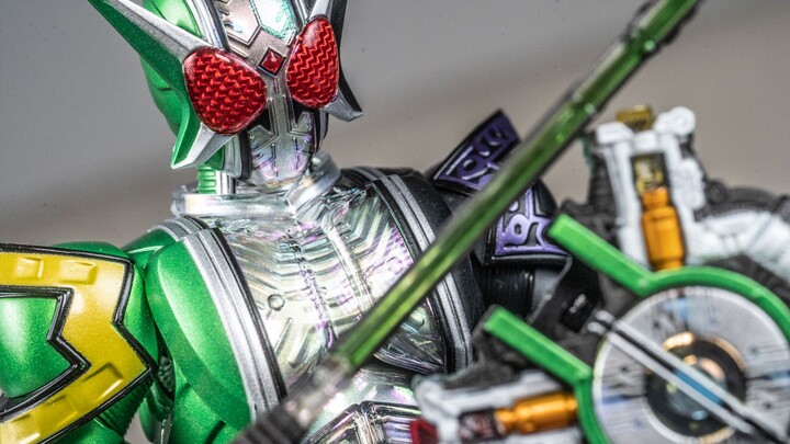 [UNBOX] Friendship that shines like a gem! Real bone sculpture Kamen Rider W final form CJX review