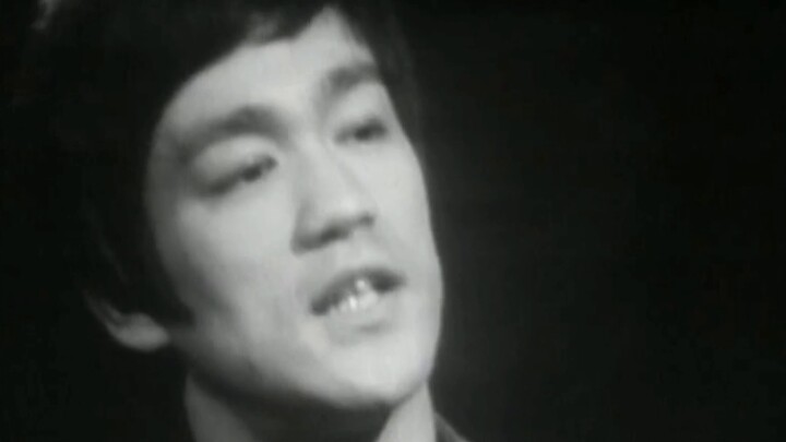 Tác phẩm di cảo của Lý Tiểu Long: Tầng năm của điện vô danh, chiến đấu với "Skyhook" NBA cao 2,18 mé