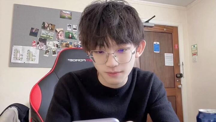 Mới 10 nghìn fan đã đọc bình luận, vậy mà giờ đã 110 nghìn fan rồi!