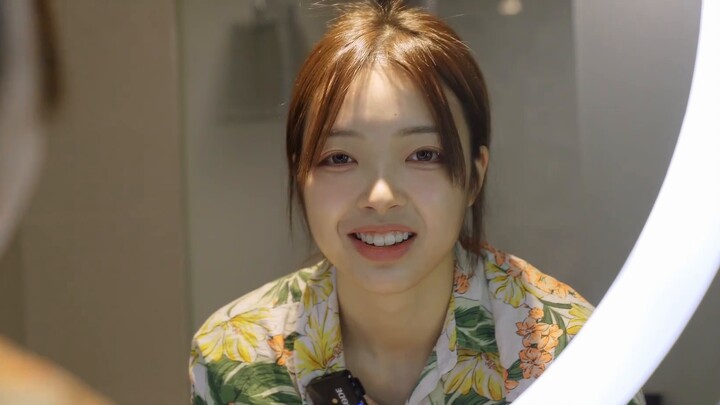 Experience being an internet celebrity for a day, taking photos is also very tiring