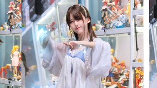 师父！⚡️师姐穿到现代还入坑了“二次元”！这不胡闹嘛？！⚡️TAT⚡️