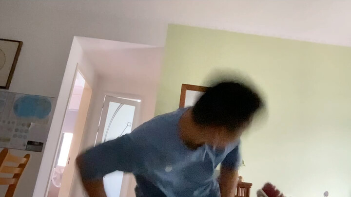 If the likes hit 500, I’ll dance this in front of the whole class.