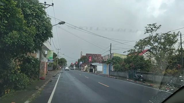 KELILING DANAU TONDANO PART1, MINAHASA SULAWESI UTARA, SEPERTI INI CAFE CAFE DI DANAU TONDANO