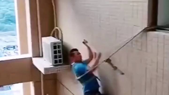 Whose father is this, and whose child is that? You've worked hard!