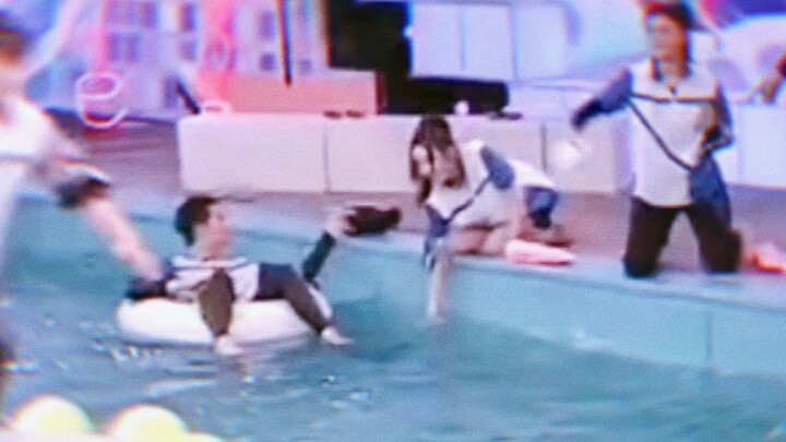 Kalau video ini nggak manis, jangan kasih like, komen, dan subscribe! Di sini semua penuh dengan kad