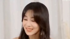 Zi: Aku tidak bisa menerima “kentut pelangi” haha