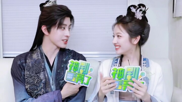 These two guests’ interview is so abstract and deeply niche!!! I was laughing my head off the whole 