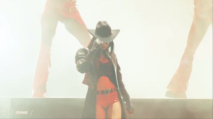 JENNIE - Coachella 2025 Week 2 1080p.WEB-DL.VP9.AAC2.0-Bom2NE1