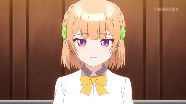 KETIKA COWOK BIASA JADI REBUTAN IDOL DAN MURID POPULER