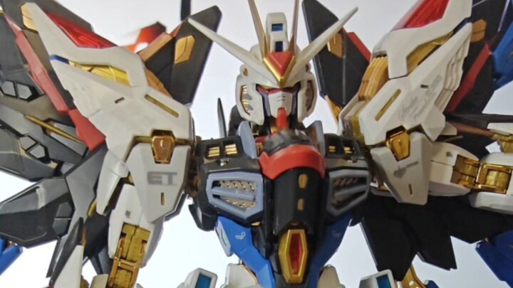 Perakitan gratis Long Dragon Assault sudah selesai, Anda bisa masuk dan melihatnya
