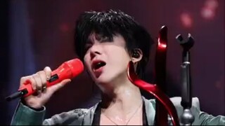 Liu Yuning * Concert Tour 2025 Wuhan * Song : 奉上 Offer