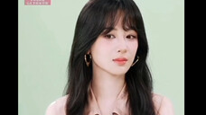 杨紫prada彩妆直播7.29日,被主持人提问是喜欢小夭还是小六,杨紫的回答好漂亮!
