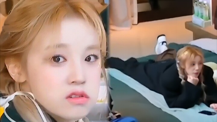 Chubby-cheeked cold-blooded puppy ➡ pounces onto the bed, adorable Yujqi [GIDLE]