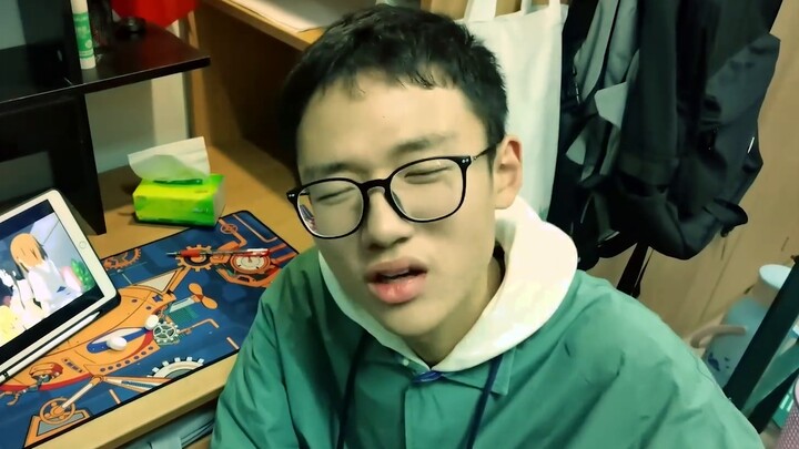 إذن أنت أيضًا ملك التحديق! (إصدار جامعة هواكيه)