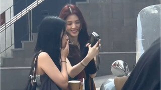 منظور المارة لـ هان سو هي، هي حقًا جميلة جدًا!!!