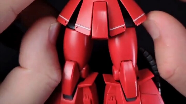 Bandai HG True Red Lightning High Mobility Zaku, tampilannya ganteng banget, tapi mobilitasnya kuran