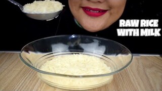 ASMR RAW RICE EATING || RAW BASMATI RICE WITH MILK || MAKAN BERAS MENTAH