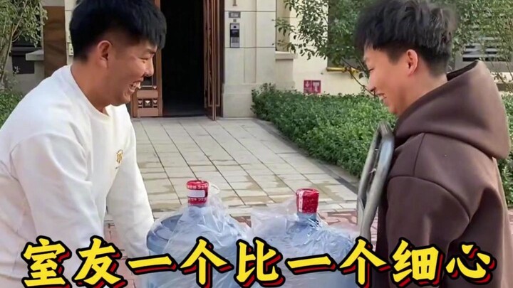 เมื่อคุณมีเพื่อนร่วมห้องขี้จุกจิกถึงสองคน ตลกจนน้ำตาเล็ด แต่ตอนจบฉันยอมแล้ว!