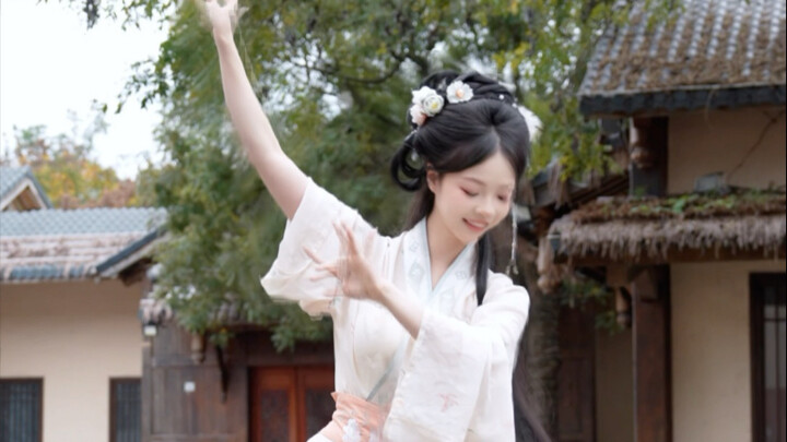 آنسة! السيد قال إنه لا يُسمح بالركض عشوائيًا~