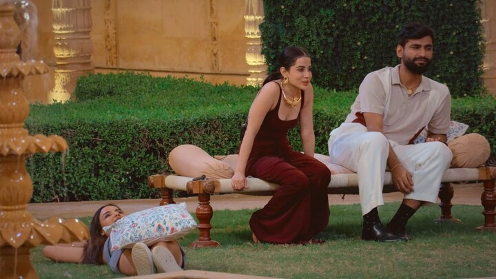 The_Traitors_(2025_Ep_10)_Hindi_Season_1_720p